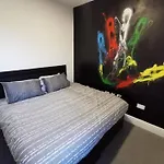 The Bob Marley \'One Love\' Apartment, Relaxed Vibes